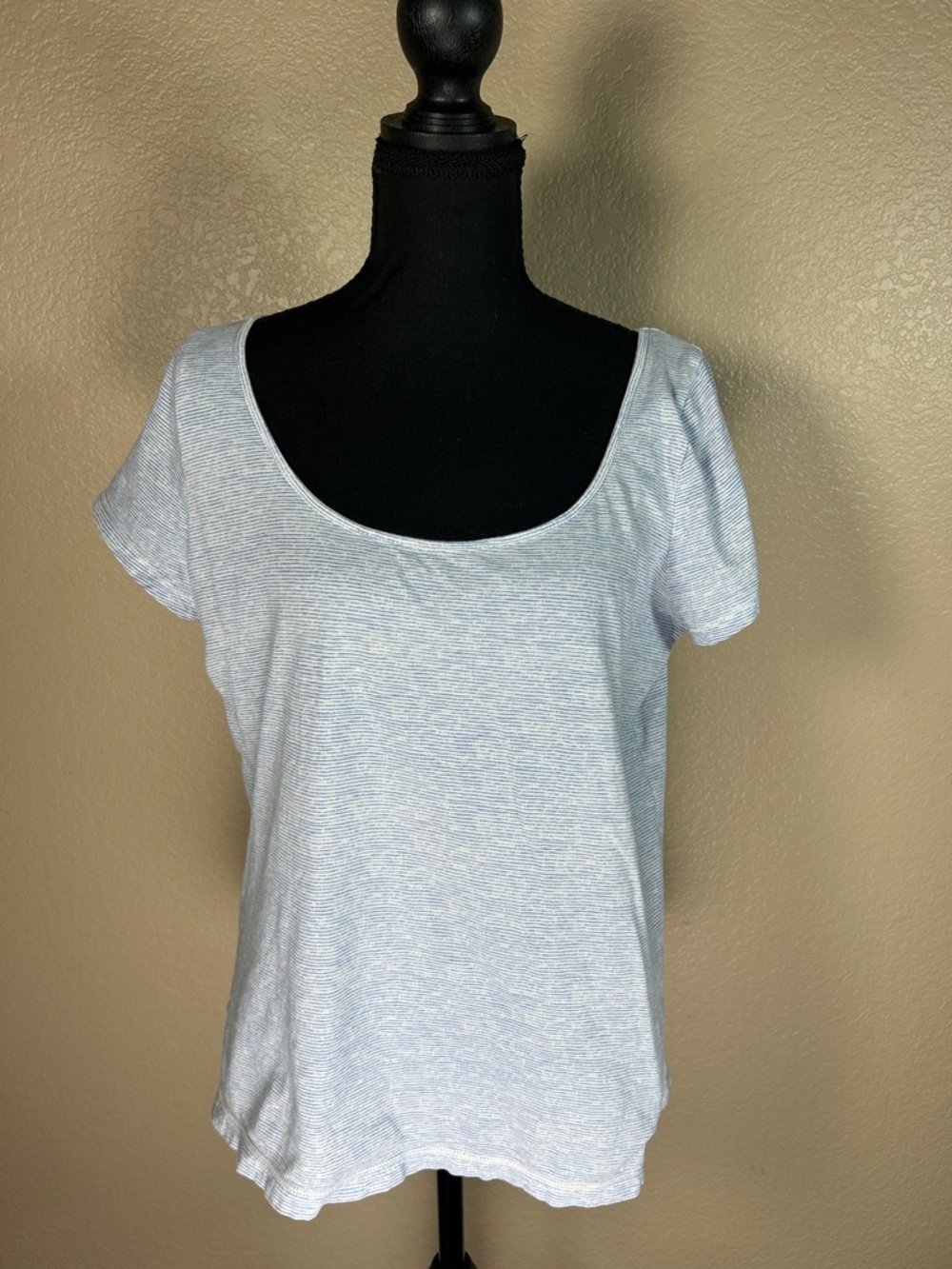 Lauren Ralph Lauren Blue & White Striped Scoop Neck Tee | Size L
